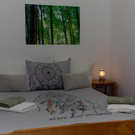Apartment With Heated Jacuzzi Apartman