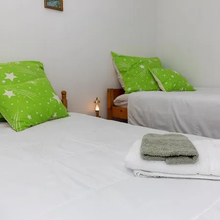 Apartment With Heated Jacuzzi * Brod na Kupi